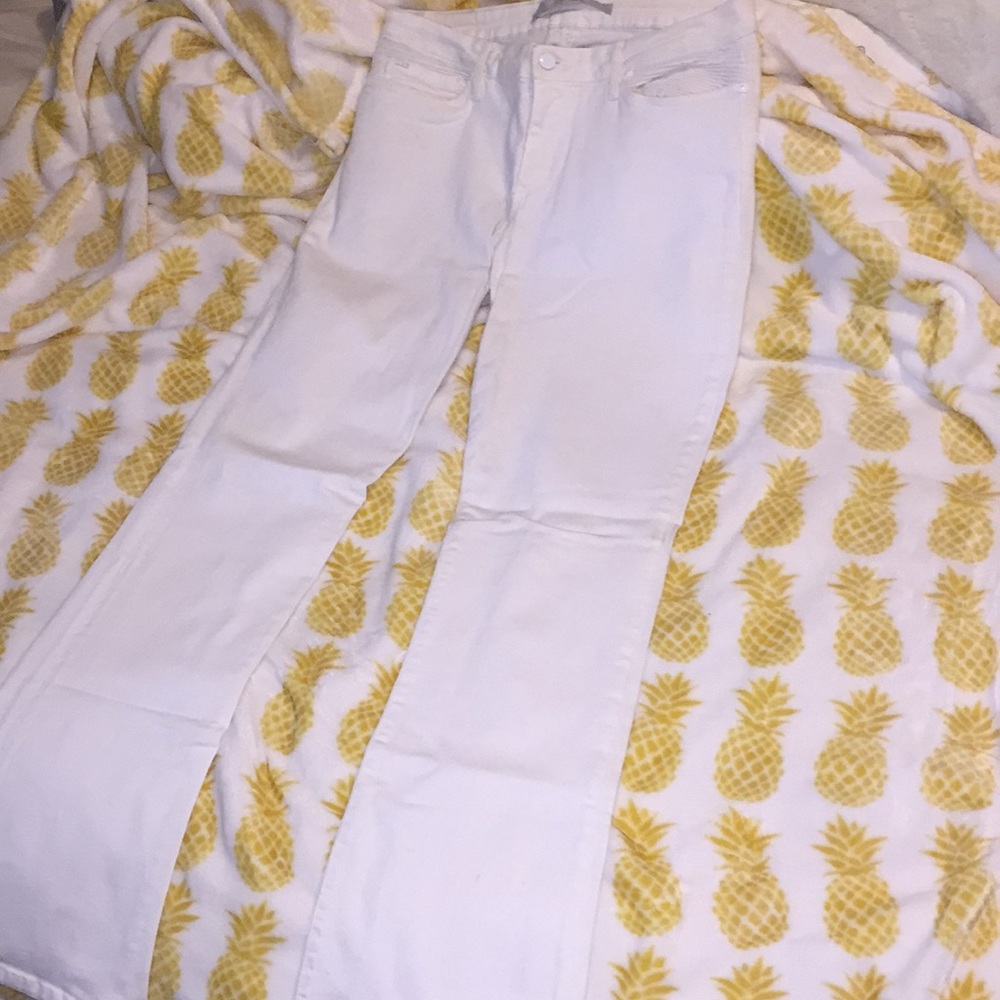 Designer white jeans- Joes, honey fit, size 32
